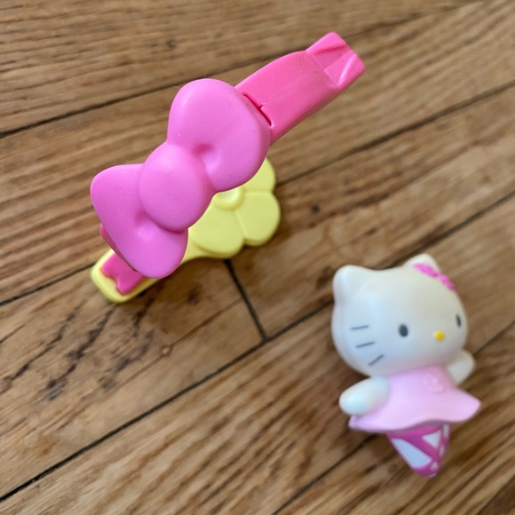 Spinning Hello Kitty Figure - Picture 6 of 7